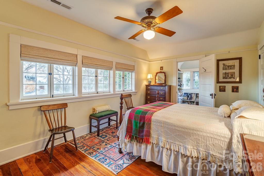 2 Hillside Walk Asheville NC 28801