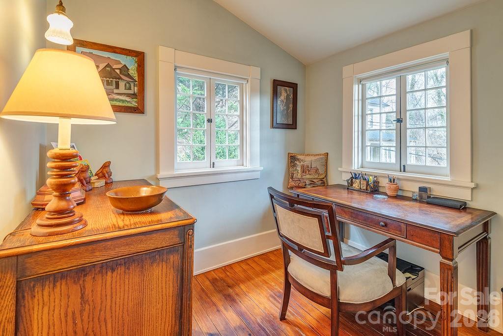 2 Hillside Walk Asheville NC 28801