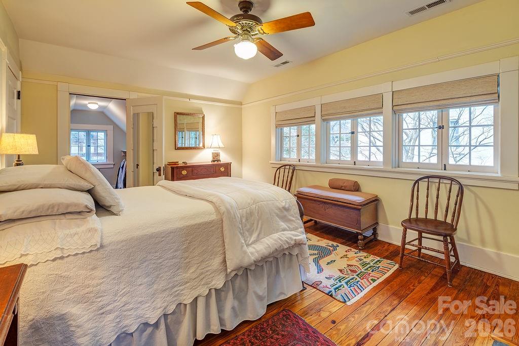 2 Hillside Walk Asheville NC 28801