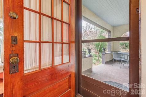 2 Hillside Walk Asheville NC 28801