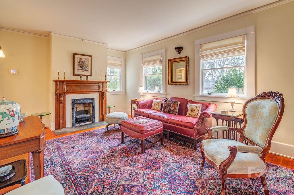 2 Hillside Walk Asheville NC 28801