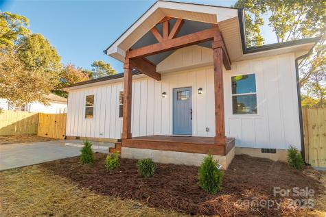 719 Smith Street Shelby NC 28150