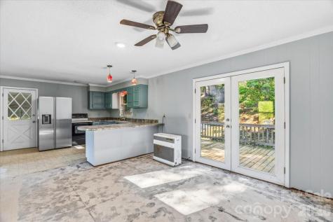 14 Jack Sullins Road Spruce Pine NC 28777