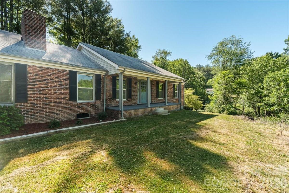 14 Jack Sullins Road Spruce Pine NC 28777