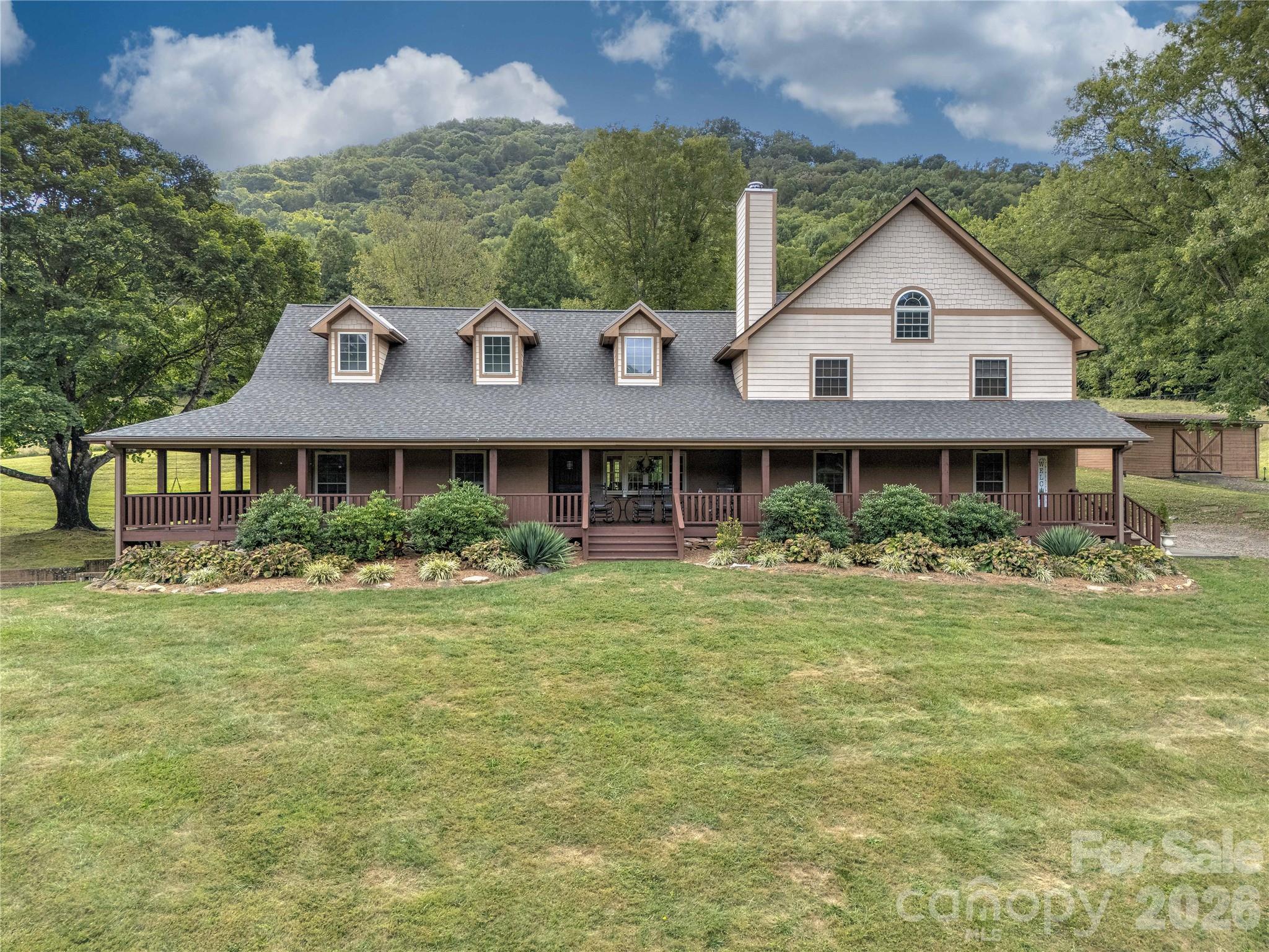 97 Circle E Ranch Road Burnsville NC 28714