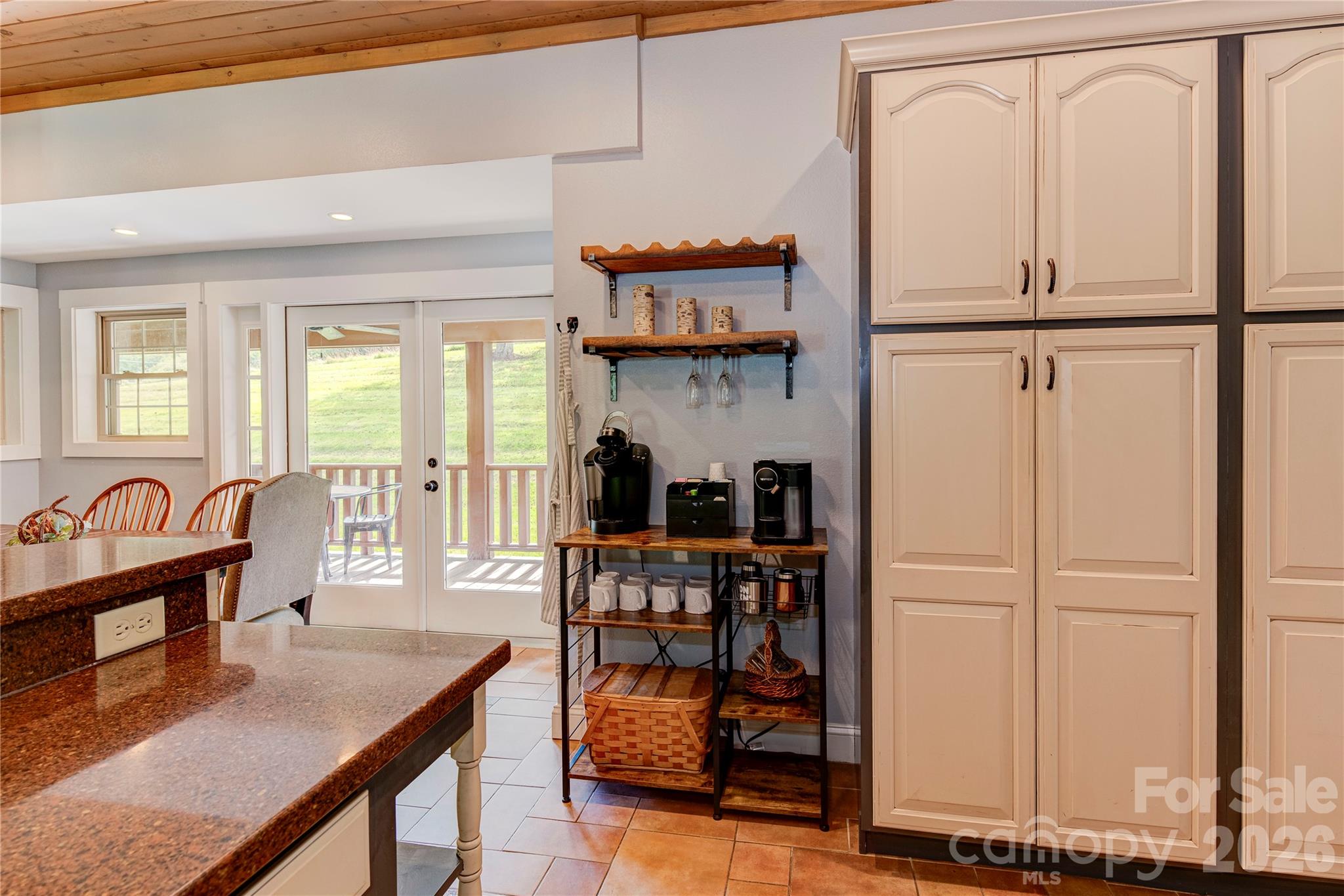 97 Circle E Ranch Road Burnsville NC 28714