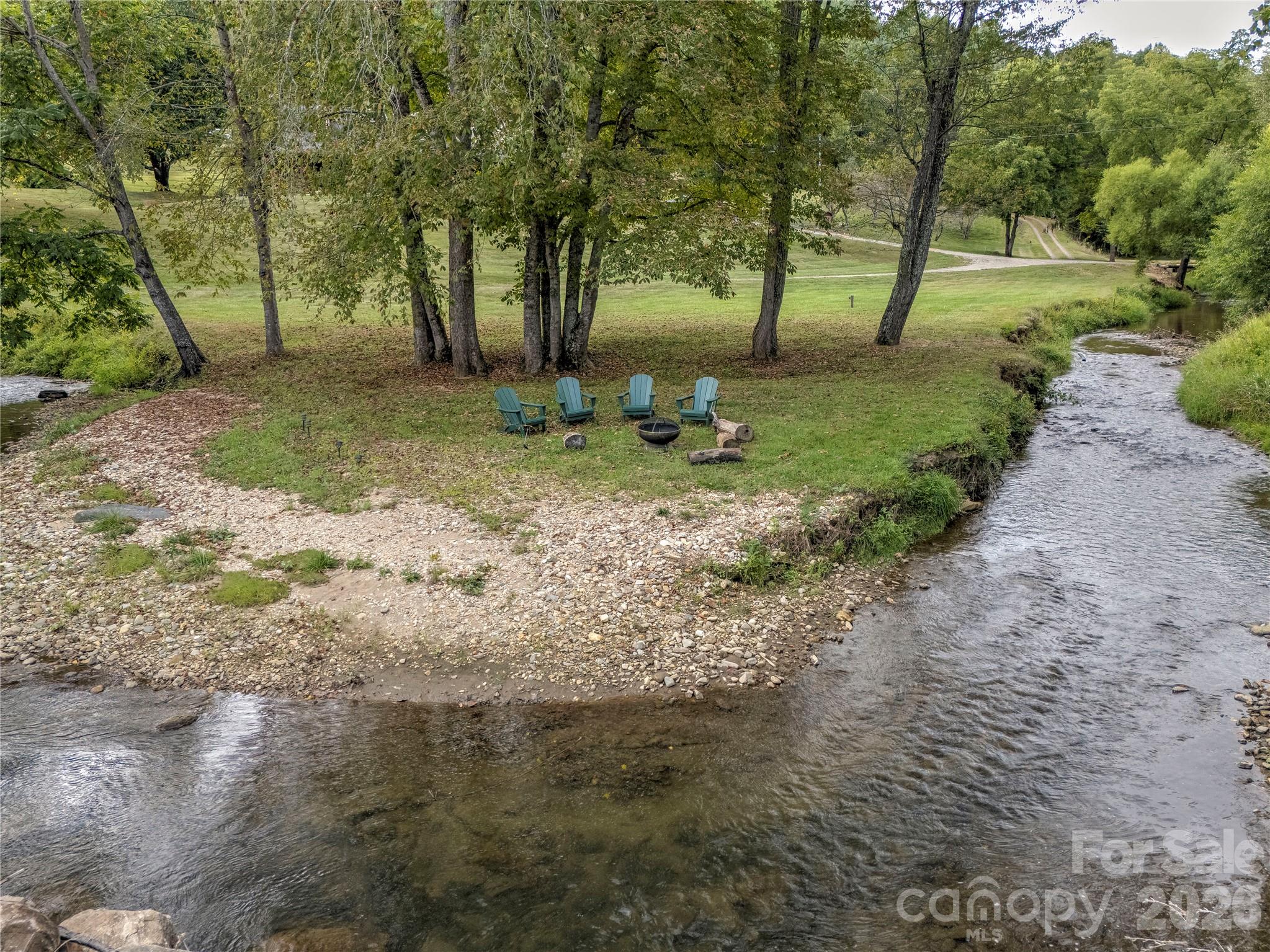 97 Circle E Ranch Road Burnsville NC 28714