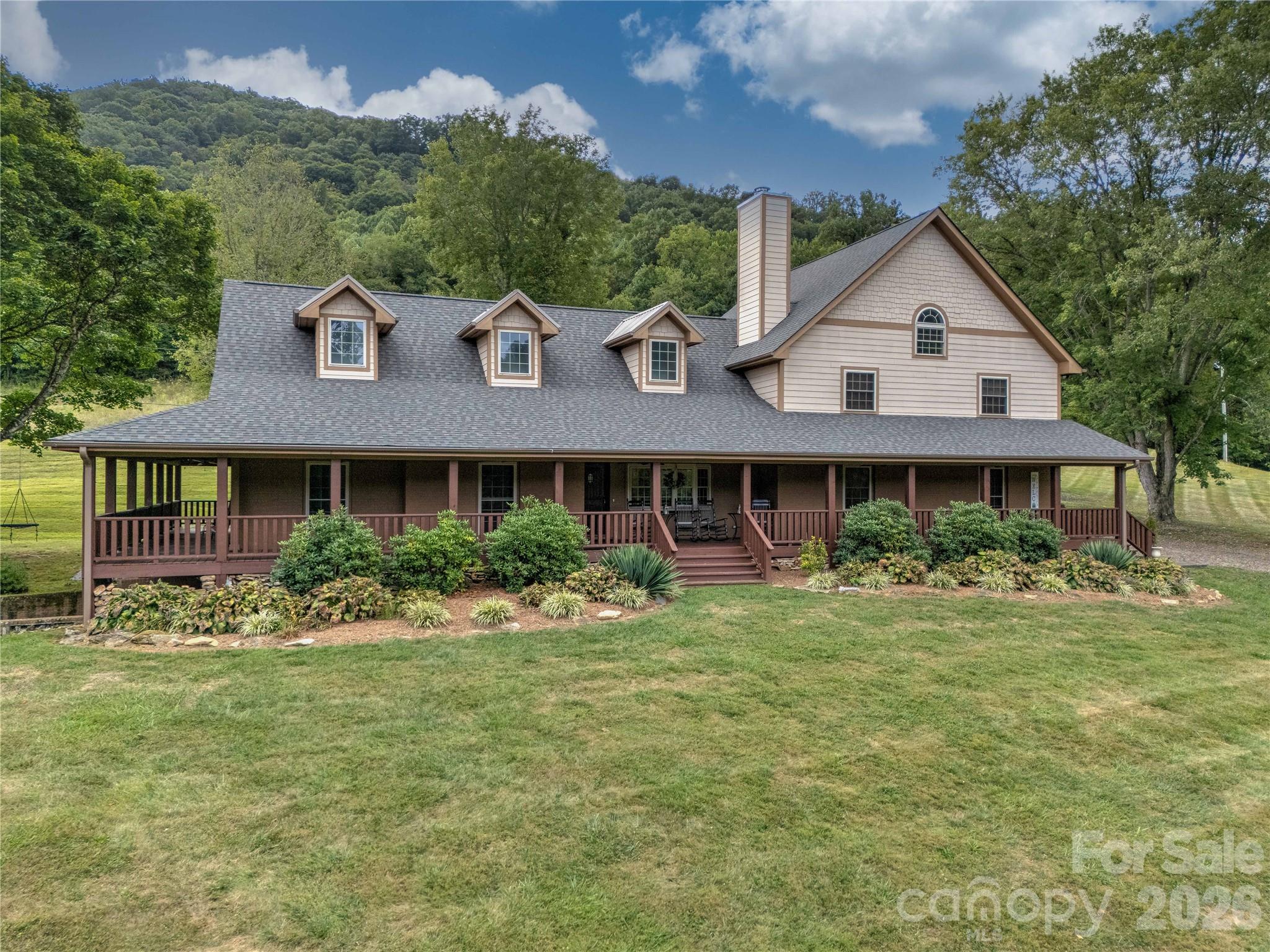 97 Circle E Ranch Road Burnsville NC 28714