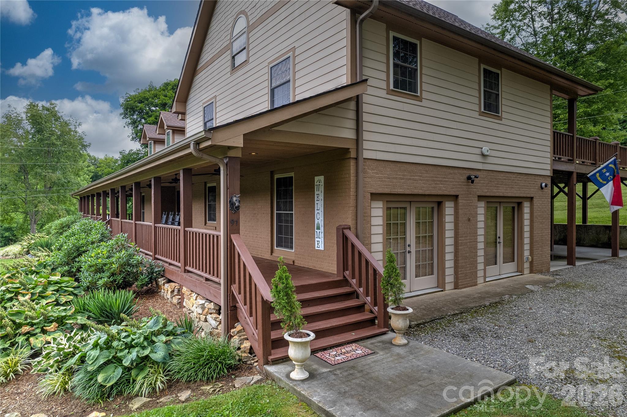 97 Circle E Ranch Road Burnsville NC 28714