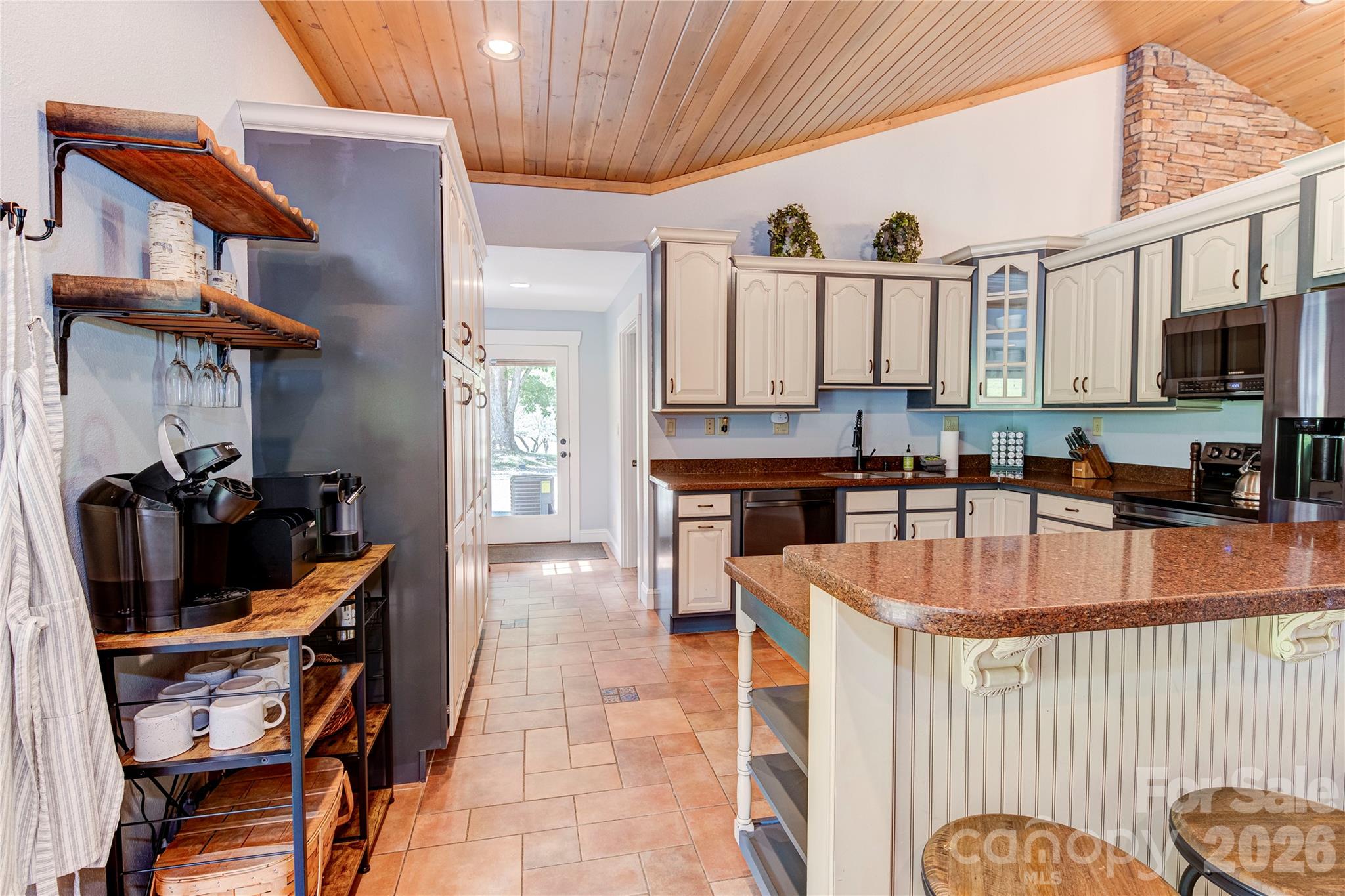 97 Circle E Ranch Road Burnsville NC 28714