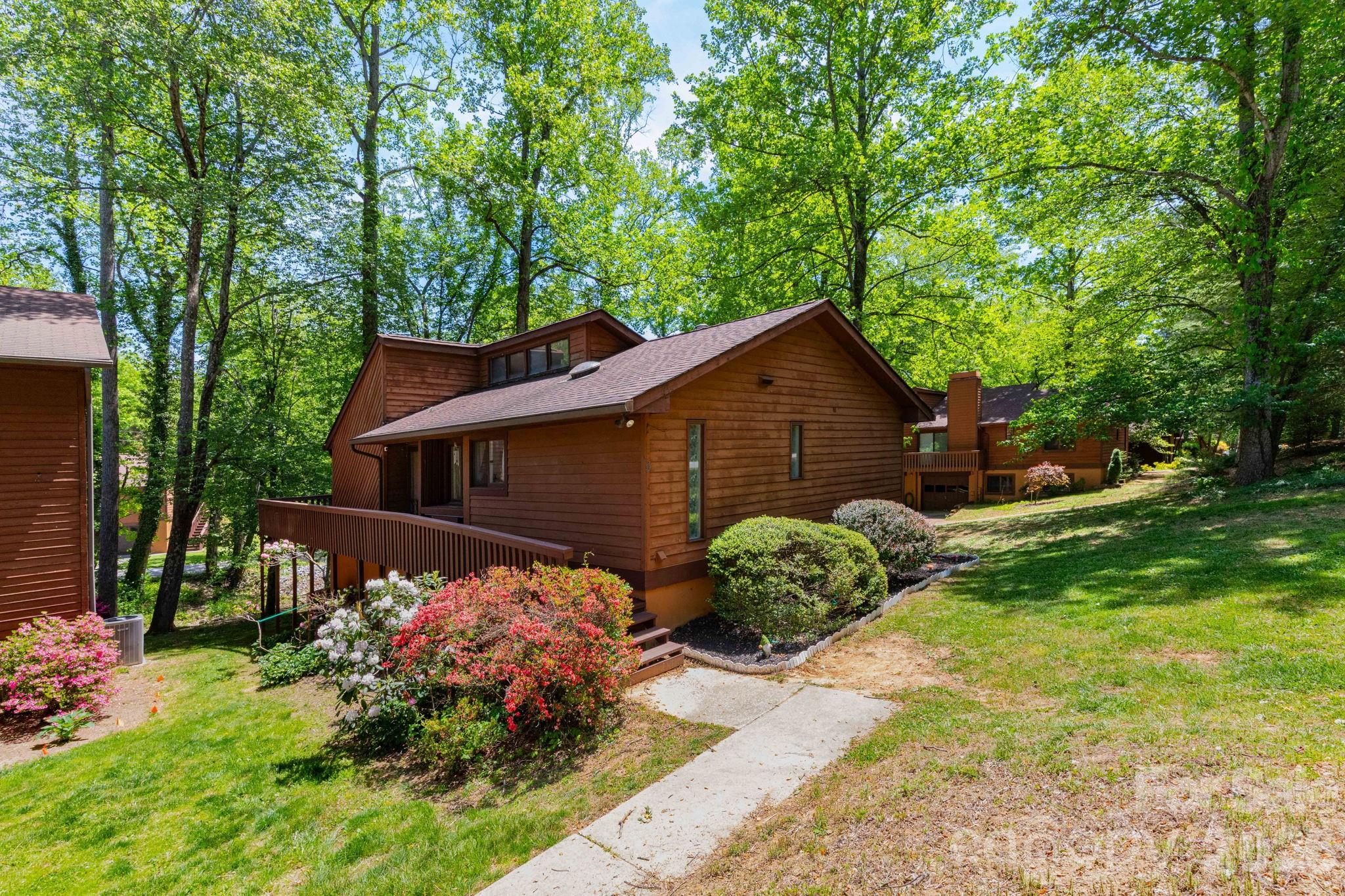 5 Wildwood Circle Fletcher NC 28732