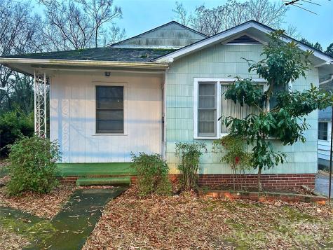 601 Sherman Street Badin NC 28009