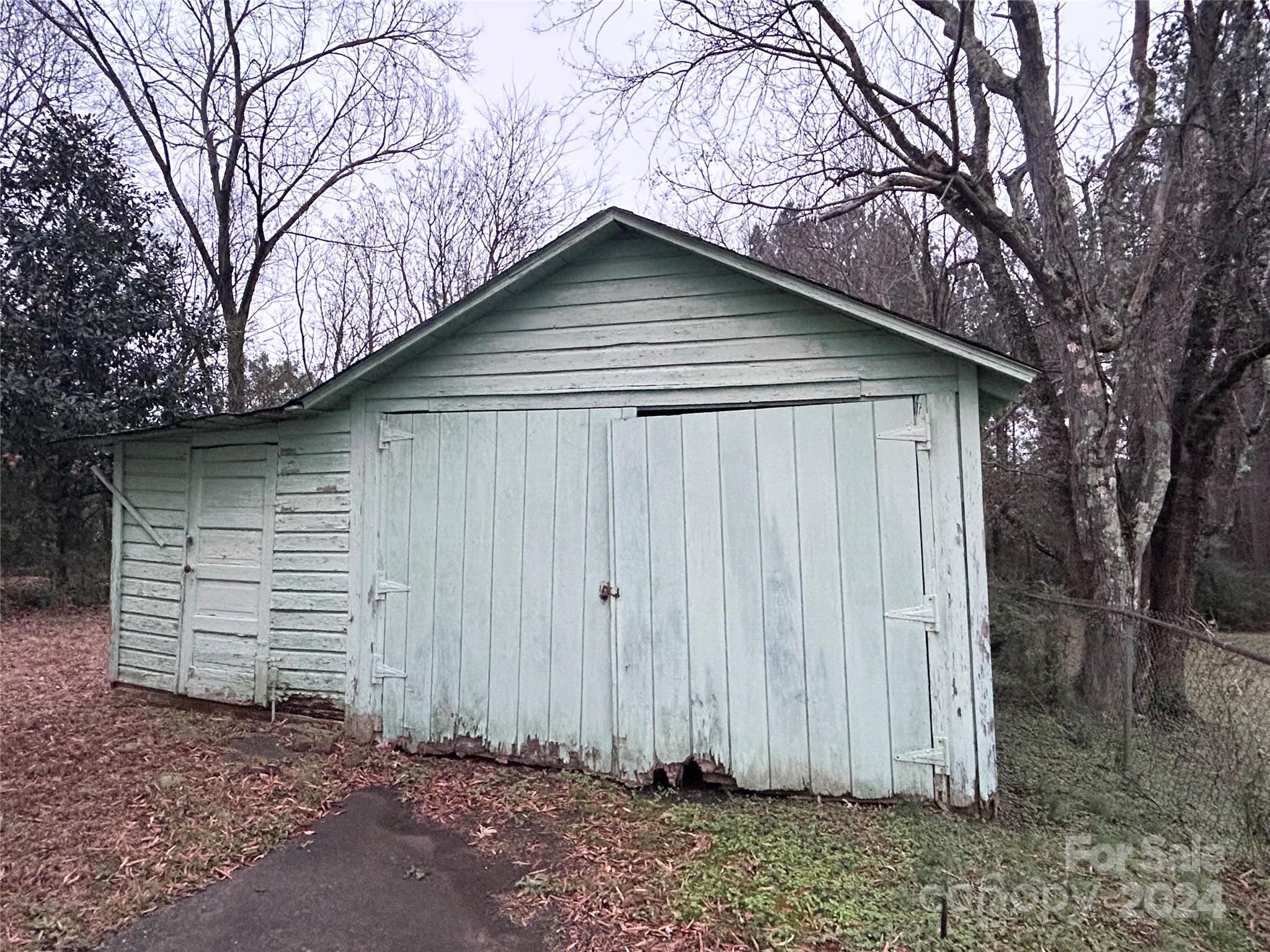 601 Sherman Street Badin NC 28009