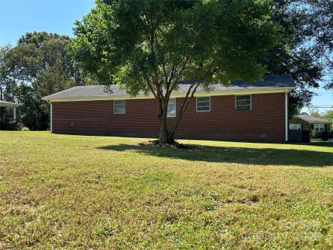 2218 W 5th Avenue Gastonia NC 28052