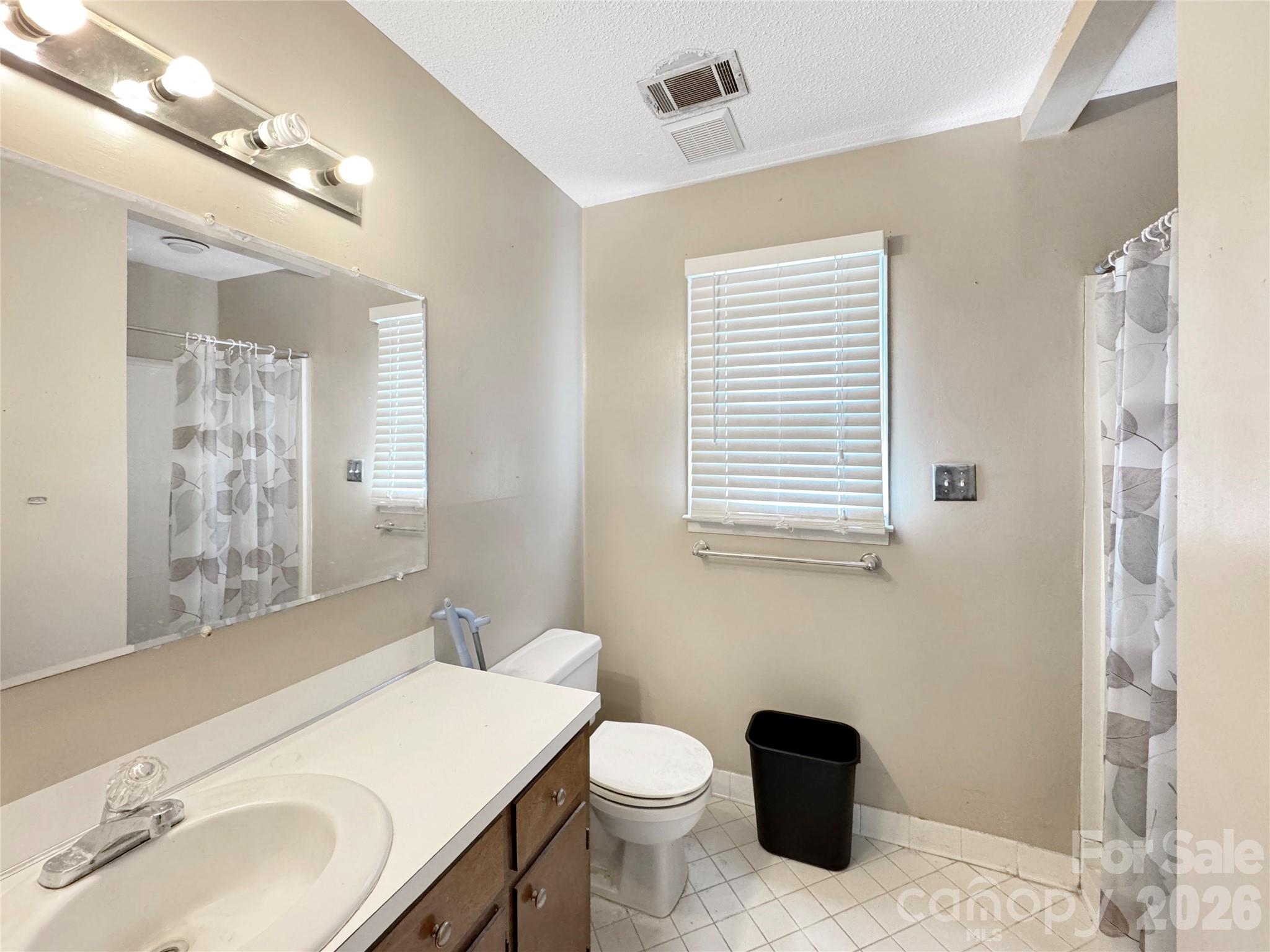 8209 Saddlehorse Lane Charlotte NC 28215