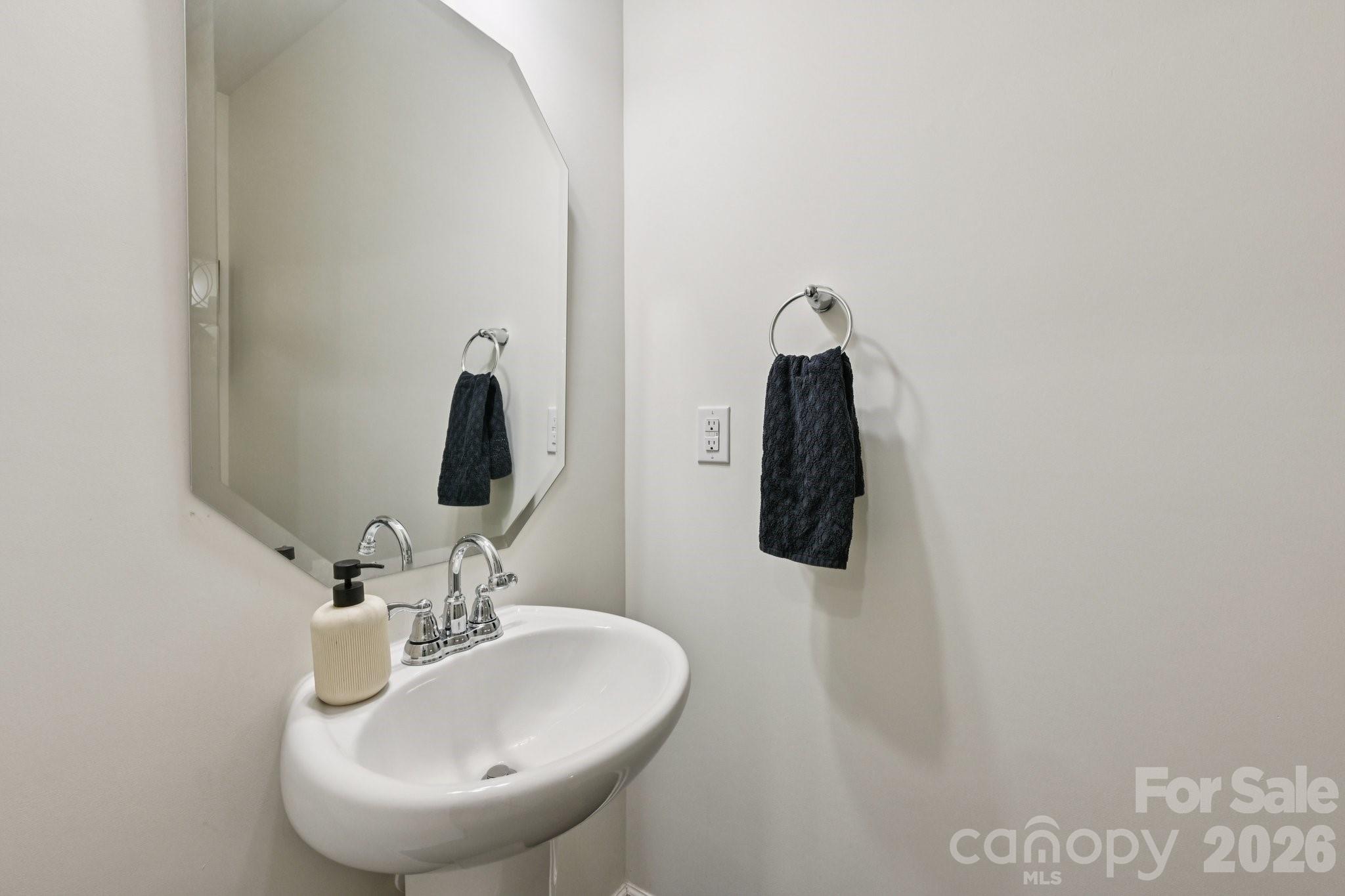 832 Newfound Hollow Drive Charlotte NC 28214