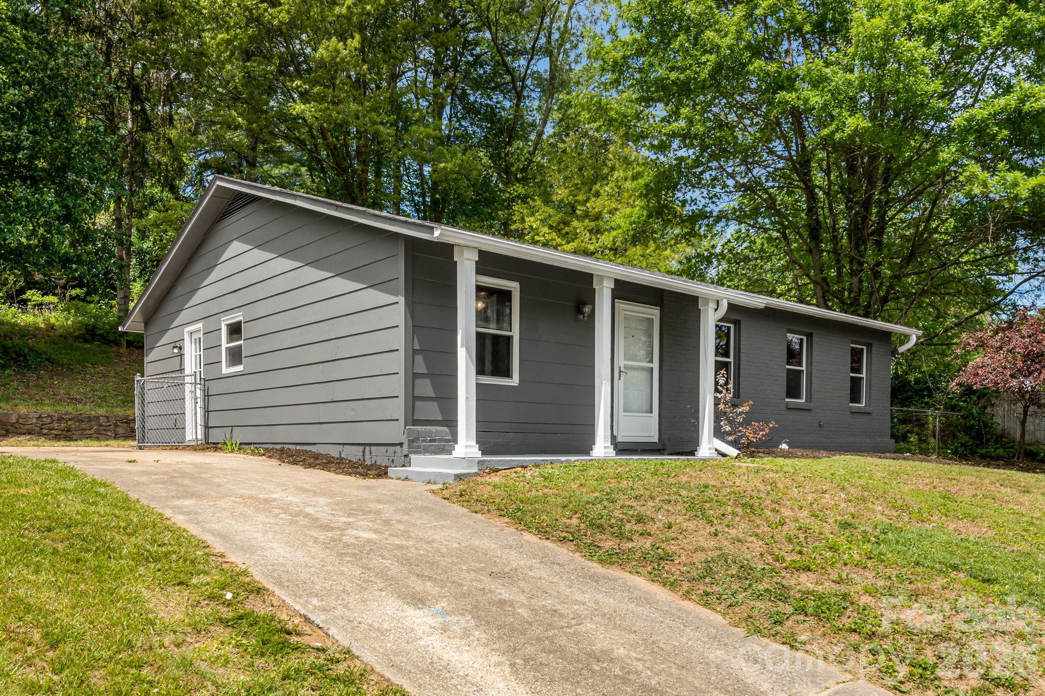 82 Lees Creek Road Asheville NC 28806