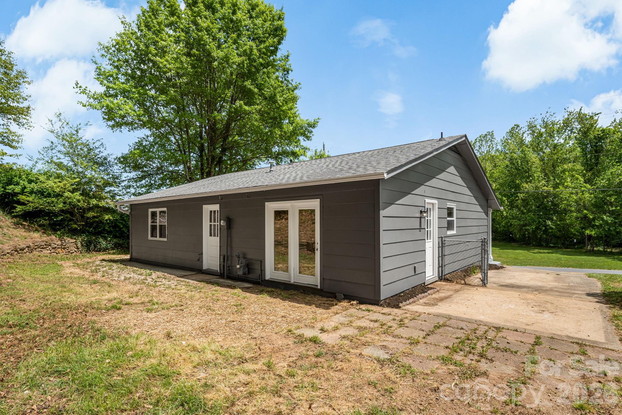 82 Lees Creek Road Asheville NC 28806