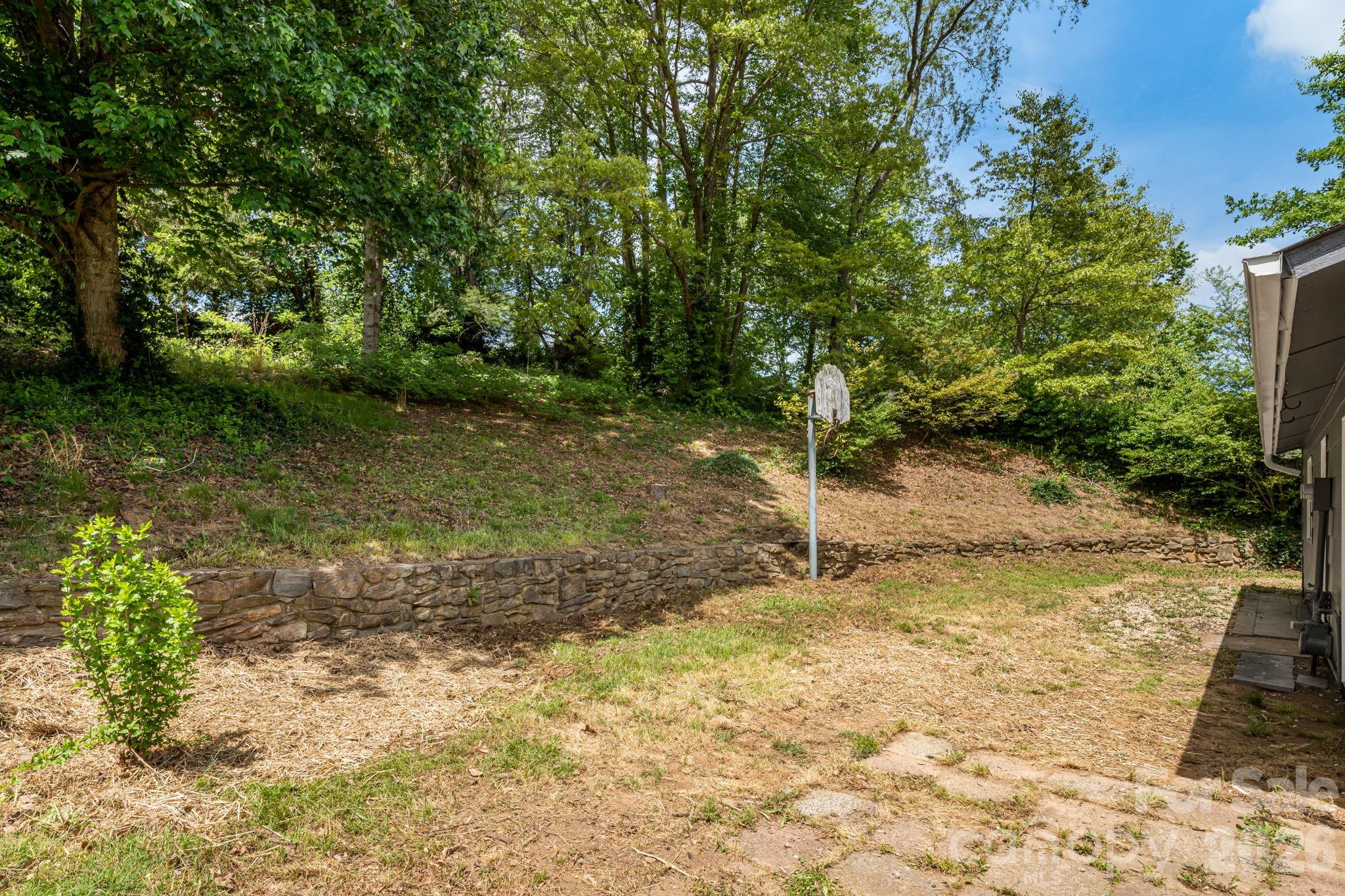82 Lees Creek Road Asheville NC 28806