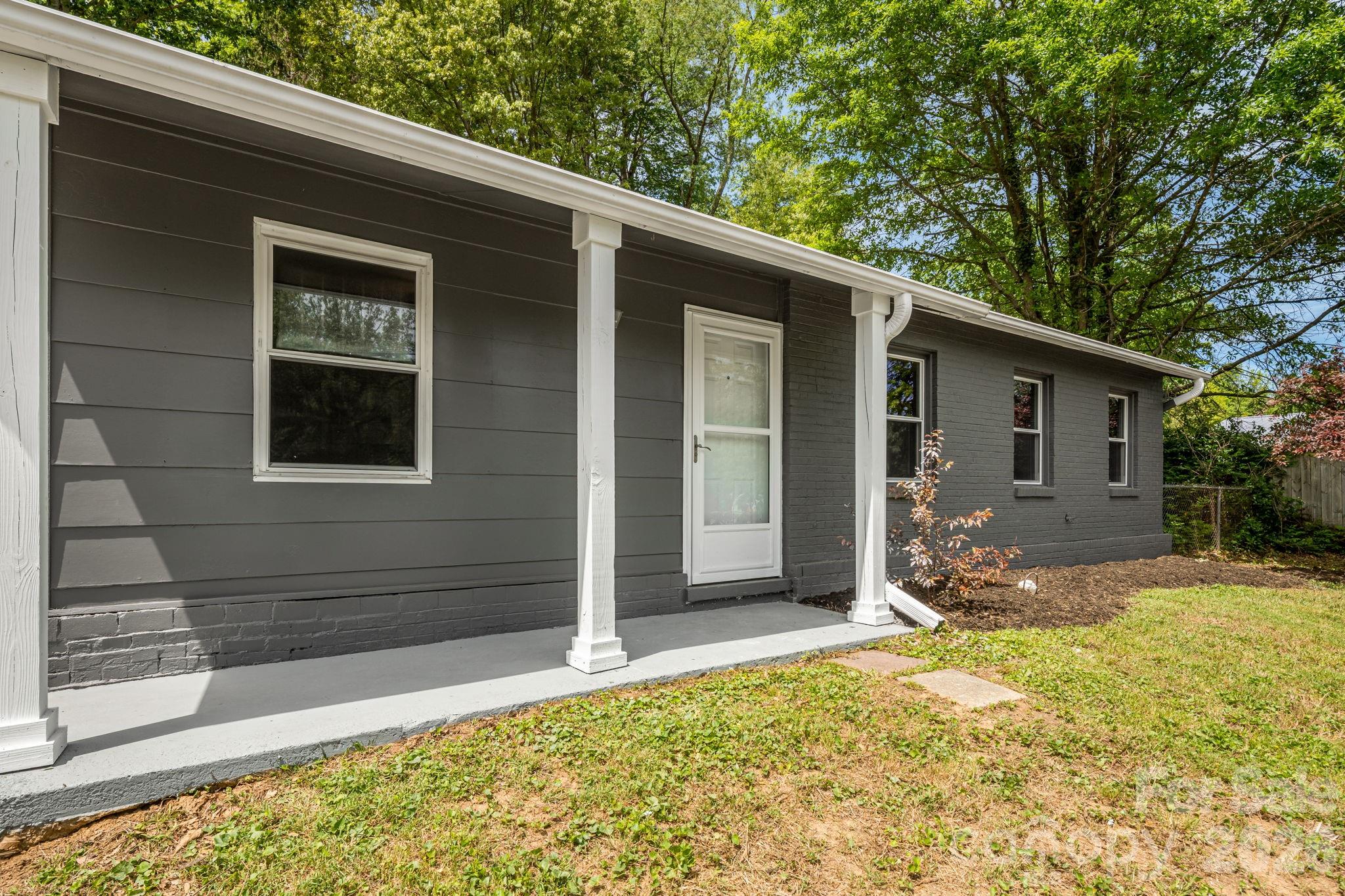 82 Lees Creek Road Asheville NC 28806