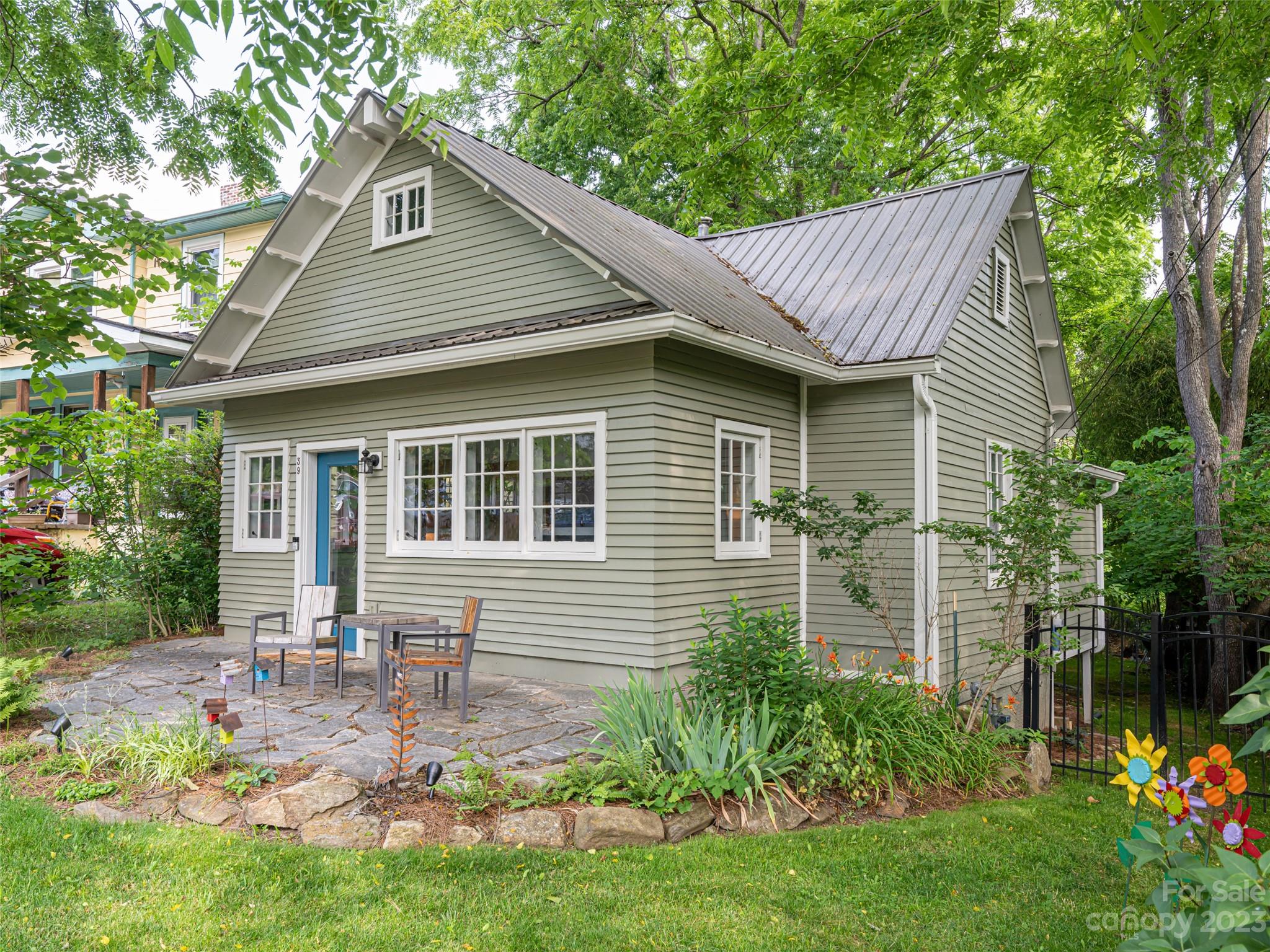39 Magnolia Avenue Asheville NC 28801