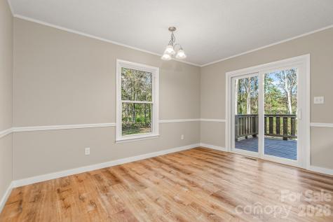 126 Anthony Drive East Flat Rock NC 28726