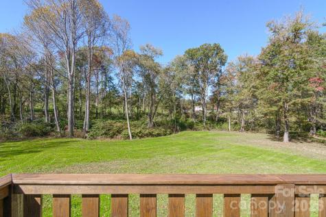 126 Anthony Drive East Flat Rock NC 28726