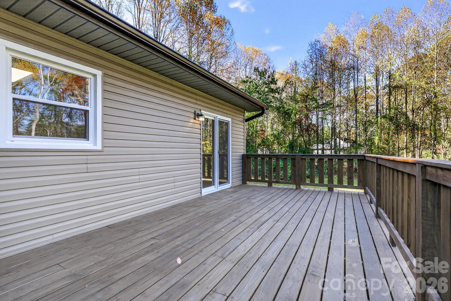 126 Anthony Drive East Flat Rock NC 28726