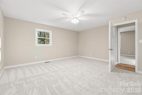 126 Anthony Drive East Flat Rock NC 28726