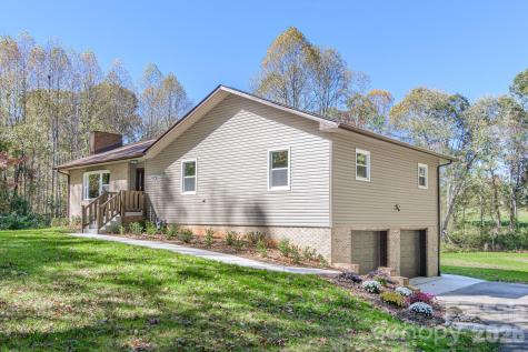 126 Anthony Drive East Flat Rock NC 28726