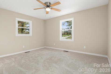 126 Anthony Drive East Flat Rock NC 28726