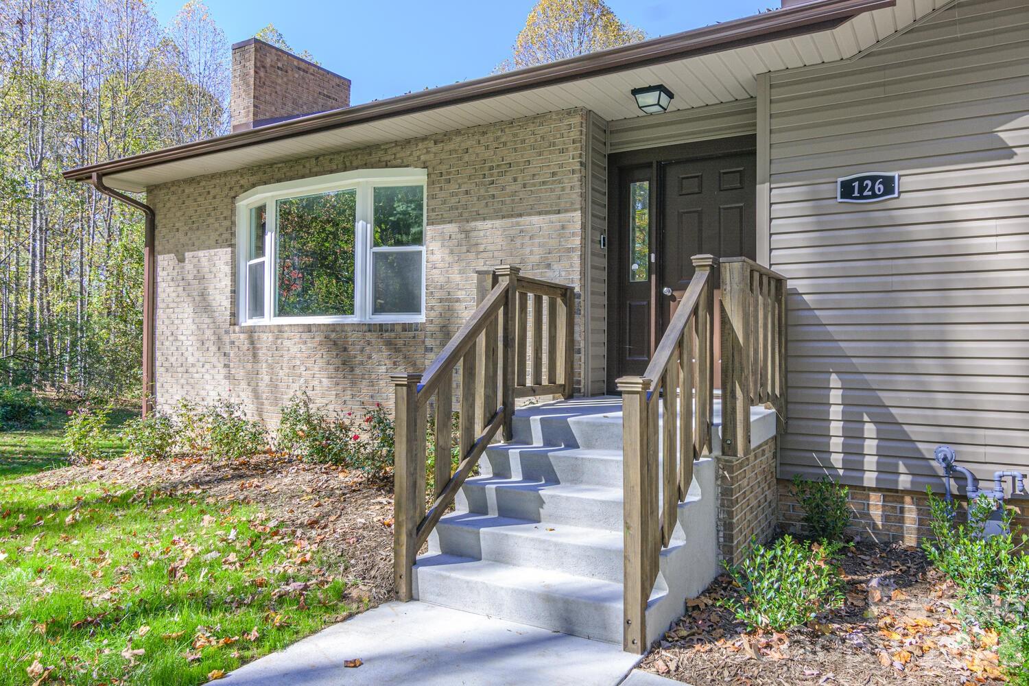 126 Anthony Drive East Flat Rock NC 28726