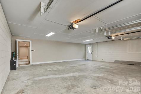 126 Anthony Drive East Flat Rock NC 28726