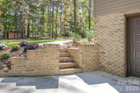 126 Anthony Drive East Flat Rock NC 28726