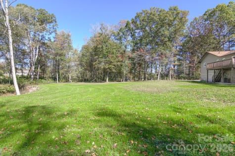 126 Anthony Drive East Flat Rock NC 28726