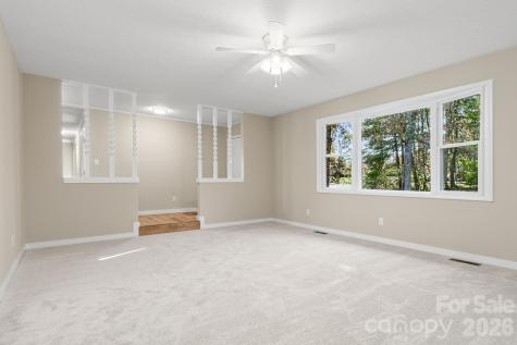 126 Anthony Drive East Flat Rock NC 28726