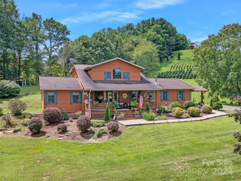 179 River Walk Drive Burnsville NC 28714