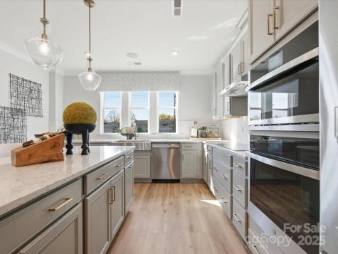 5115 Hoptree Street Charlotte NC 28277