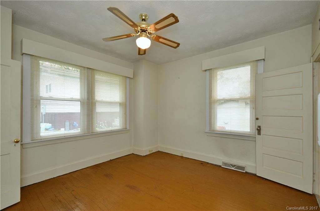 104 Mitchell Avenue Asheville NC 28806