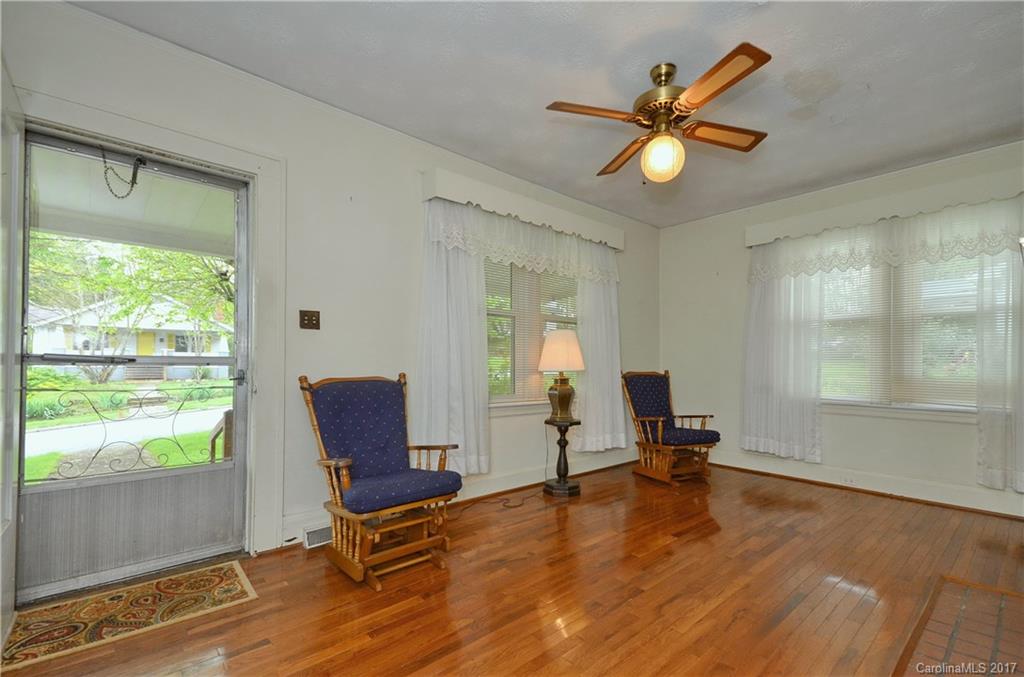 104 Mitchell Avenue Asheville NC 28806