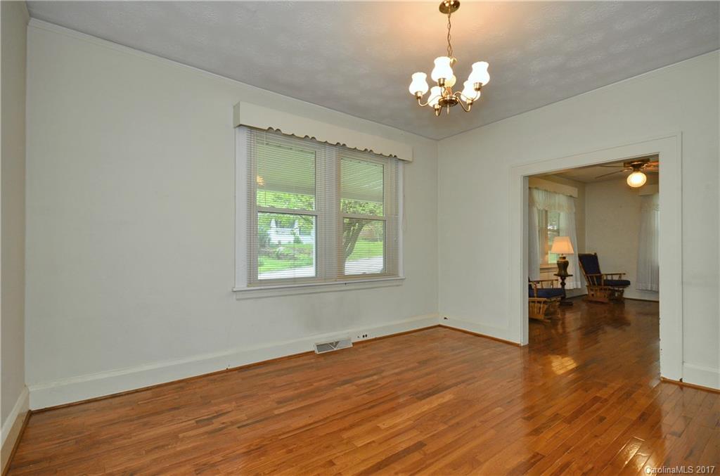 104 Mitchell Avenue Asheville NC 28806