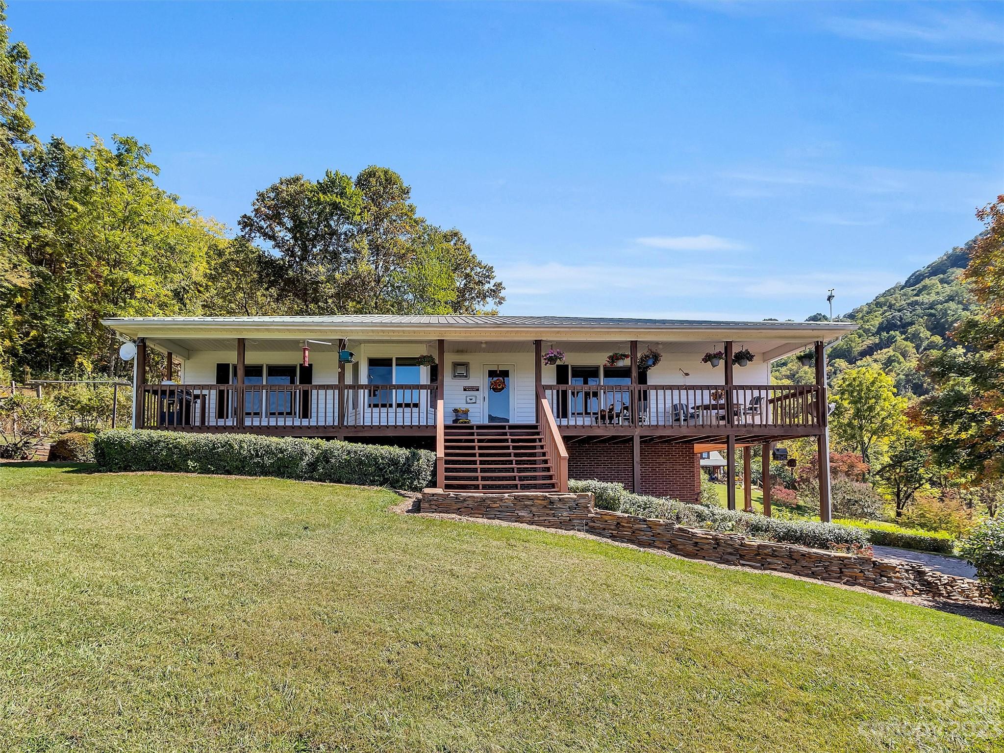 863 Asbury Road Waynesville NC 28785