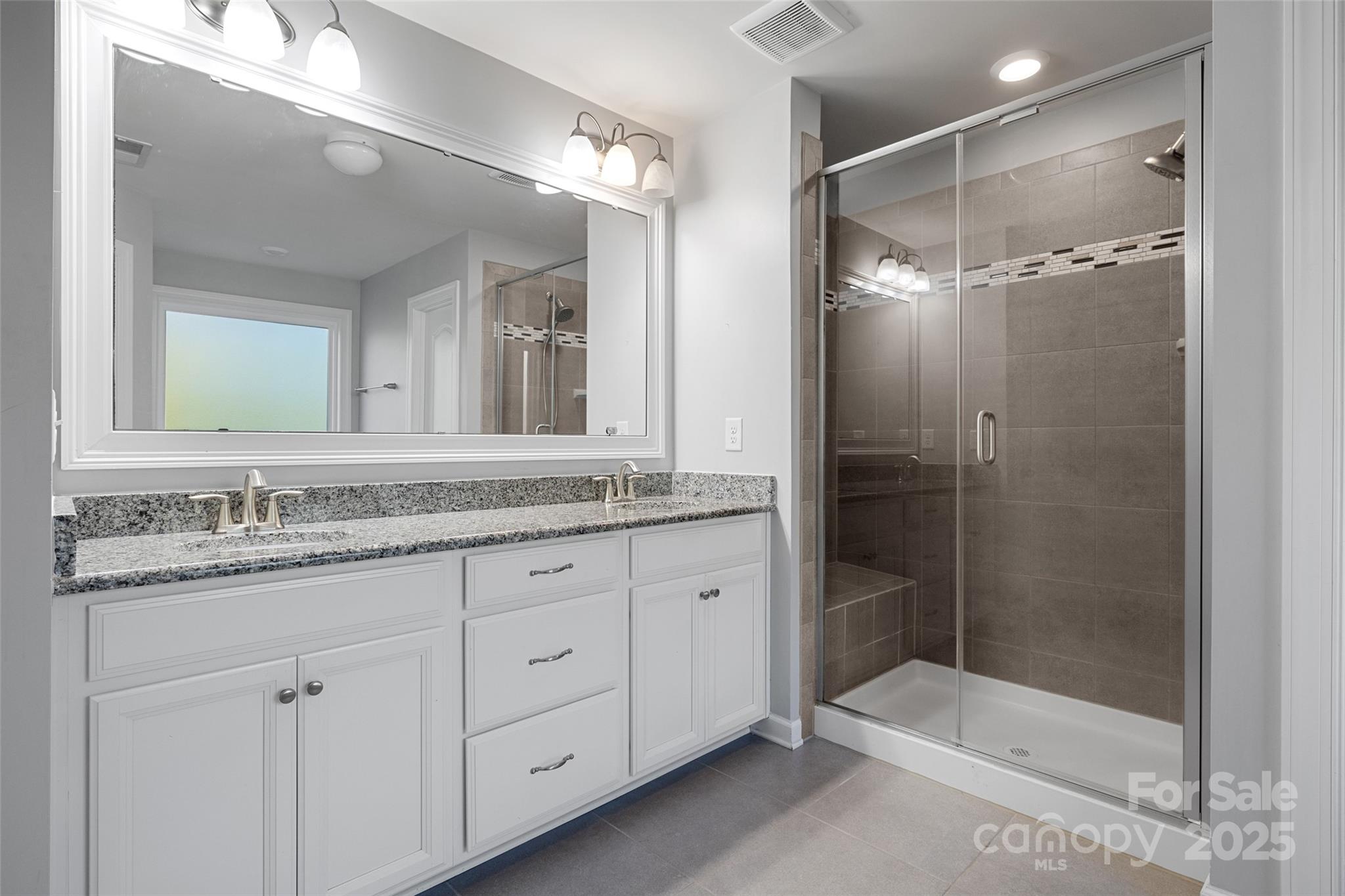 16001 Arabian Mews Lane Charlotte NC 28278
