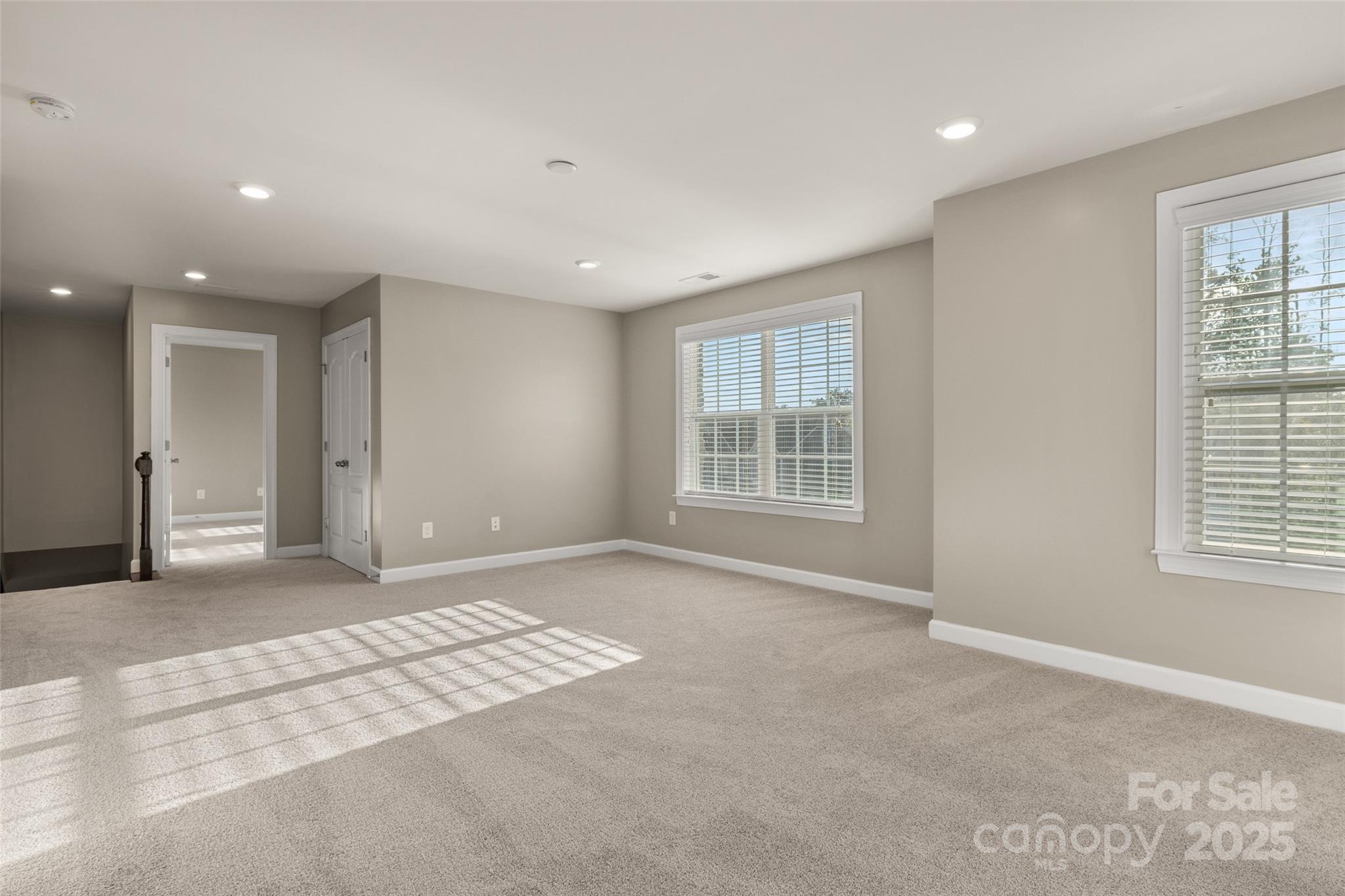 16001 Arabian Mews Lane Charlotte NC 28278