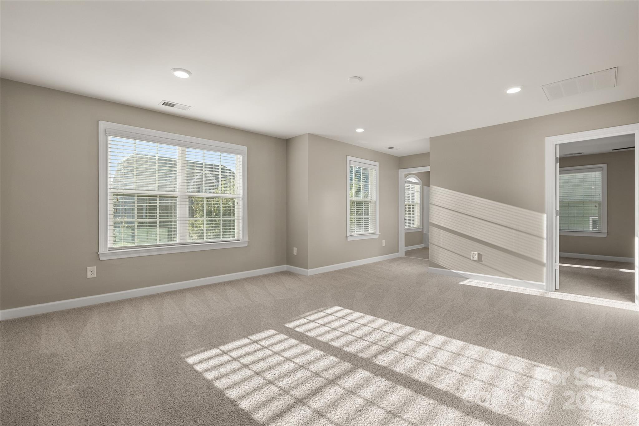 16001 Arabian Mews Lane Charlotte NC 28278