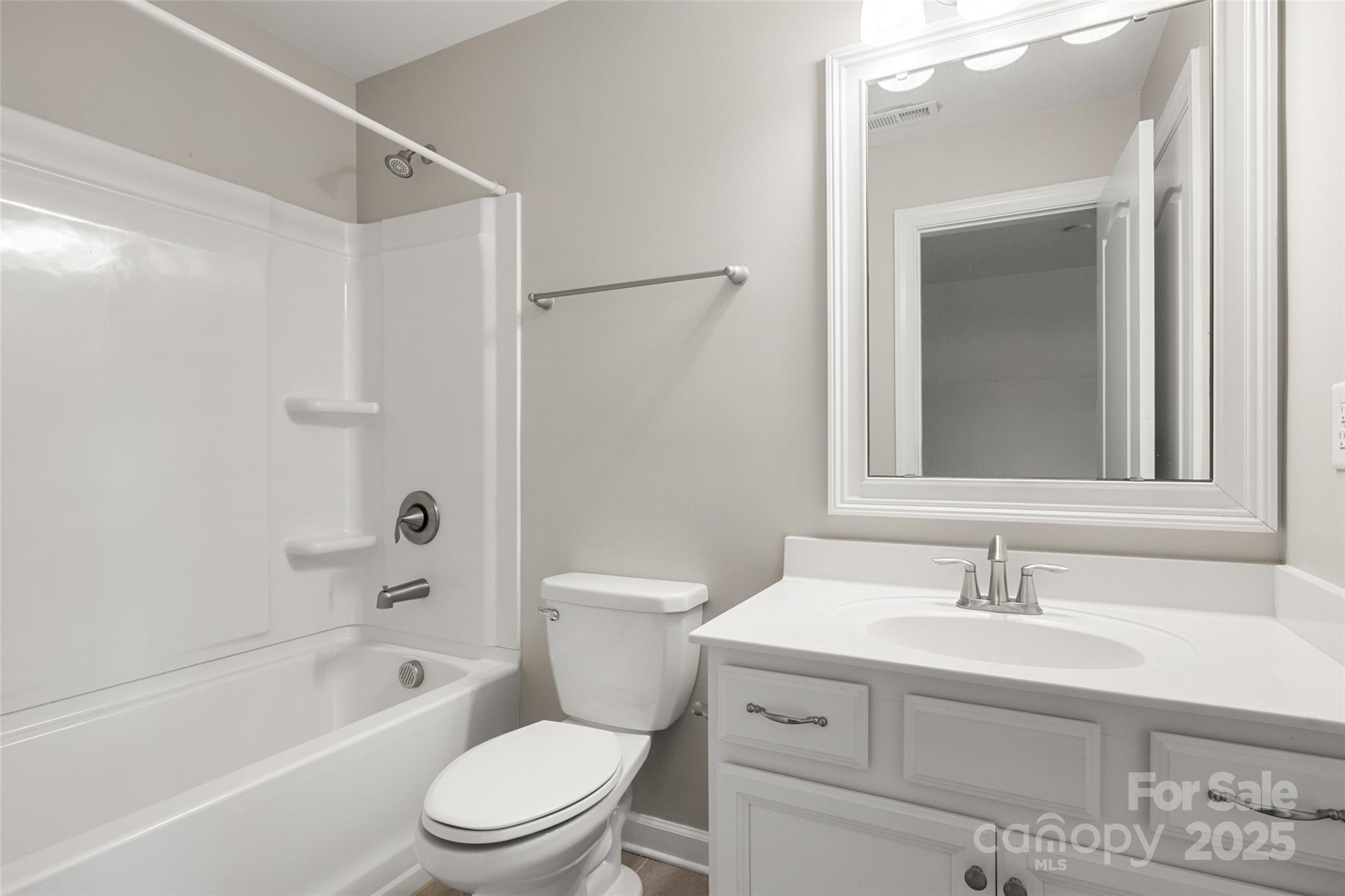 16001 Arabian Mews Lane Charlotte NC 28278