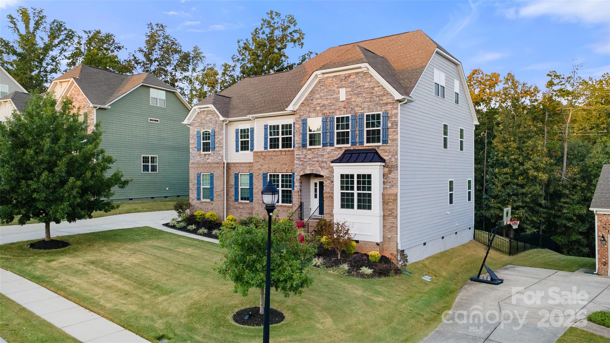 16001 Arabian Mews Lane Charlotte NC 28278
