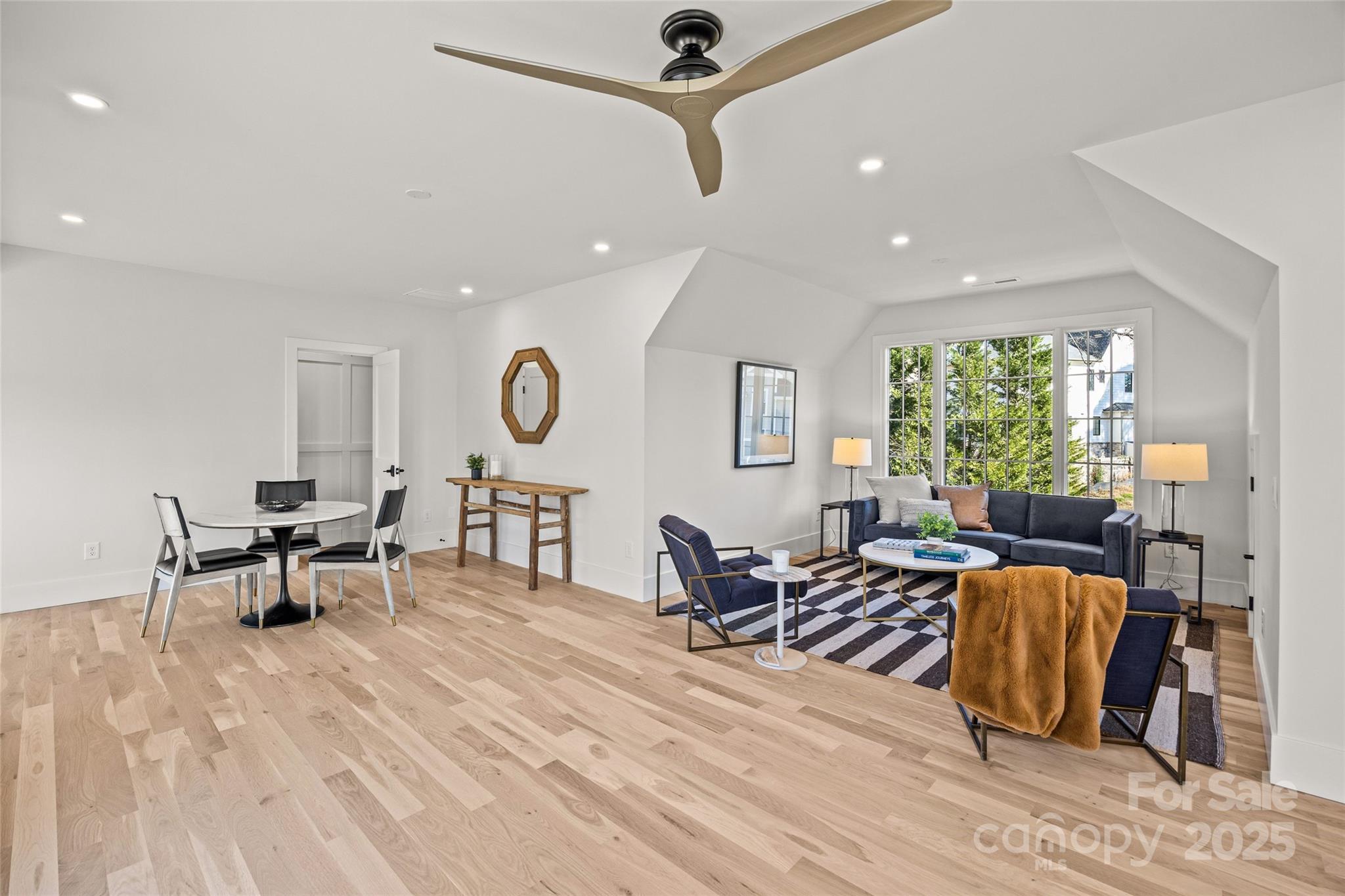 1603 Tippah Park Court Charlotte NC 28205