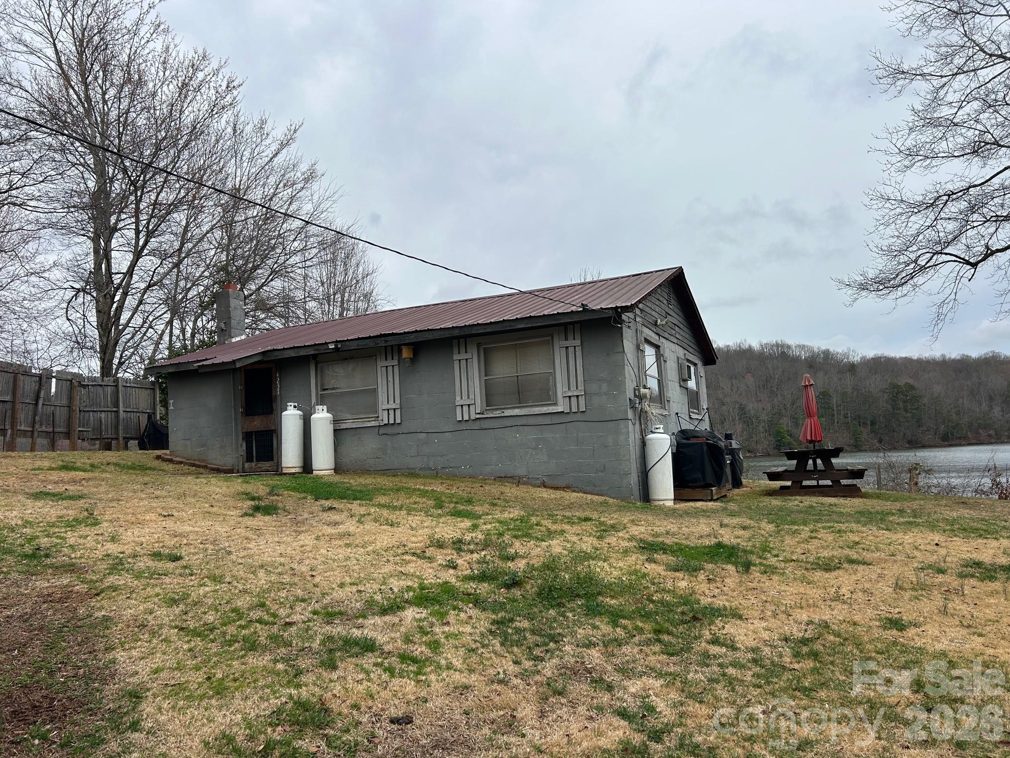 4237 Laurel Hill Road Claremont NC 28610