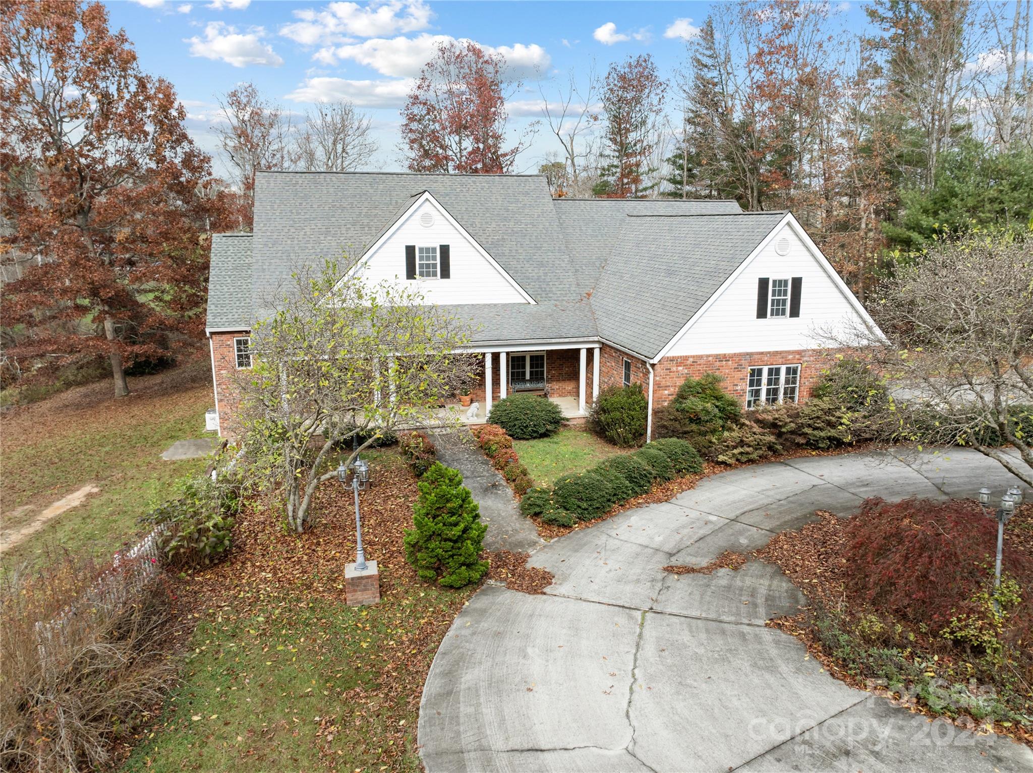 38 Southern Visions Drive Hendersonville NC 28792